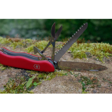 Нож перочинный Victorinox Outrider (0.9023) 111 мм 14 функций красный